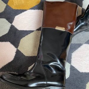 Burberry Leather boots, very good condition, only wear for several times